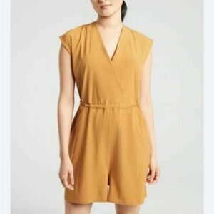 Athleta Marlow Romper Cap Sleeve Size S EUC